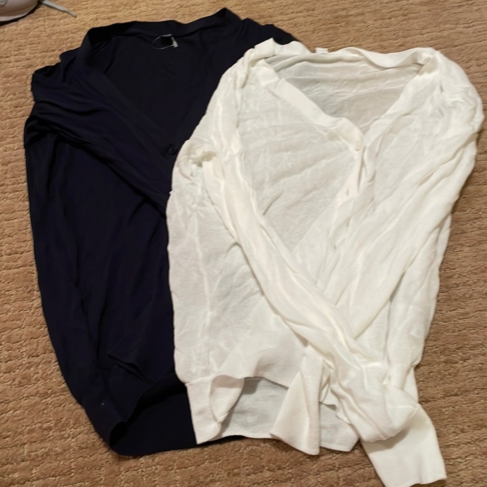 2 Uniqglo v-neck cardis